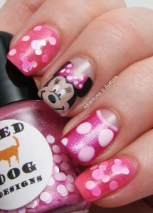 Unhas com a Minnie