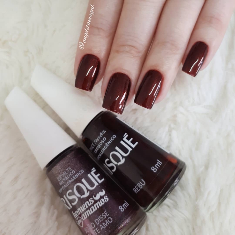 Unhas decoradas com esmalte vermelho, maravilhosas