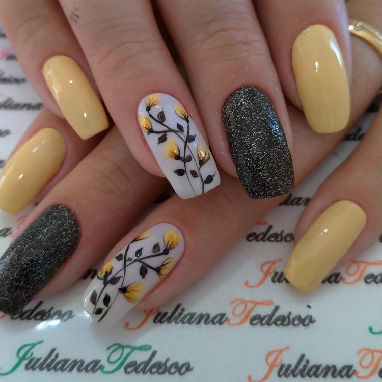 Unhas decoradas com esmalte amarelo, melhores modelos