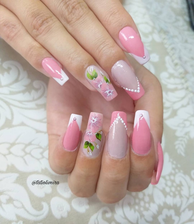 29 Unhas decoradas com rendinha, continuam chiques depois de todos estes anos