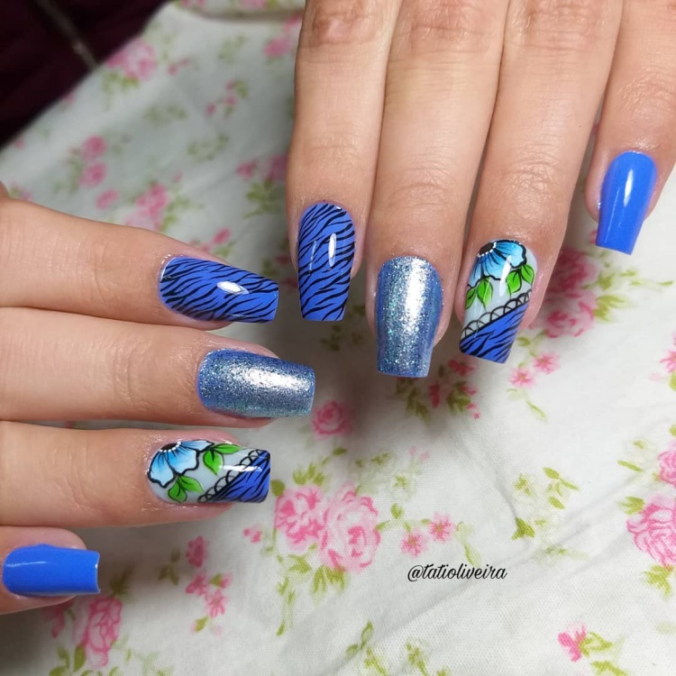 29 Unhas decoradas com rendinha, continuam chiques depois de todos estes anos