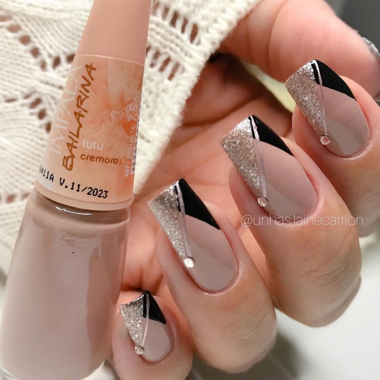 Unhas Com Esmalte Nude Clube Das Unhas