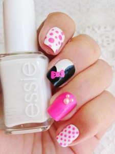 Unhas com a Minnie