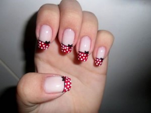 Unhas com a Minnie