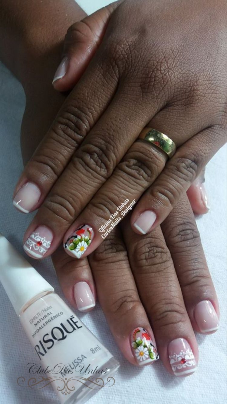 Unha decorada com margarida Unha decorada com margaridas - passo a passo
