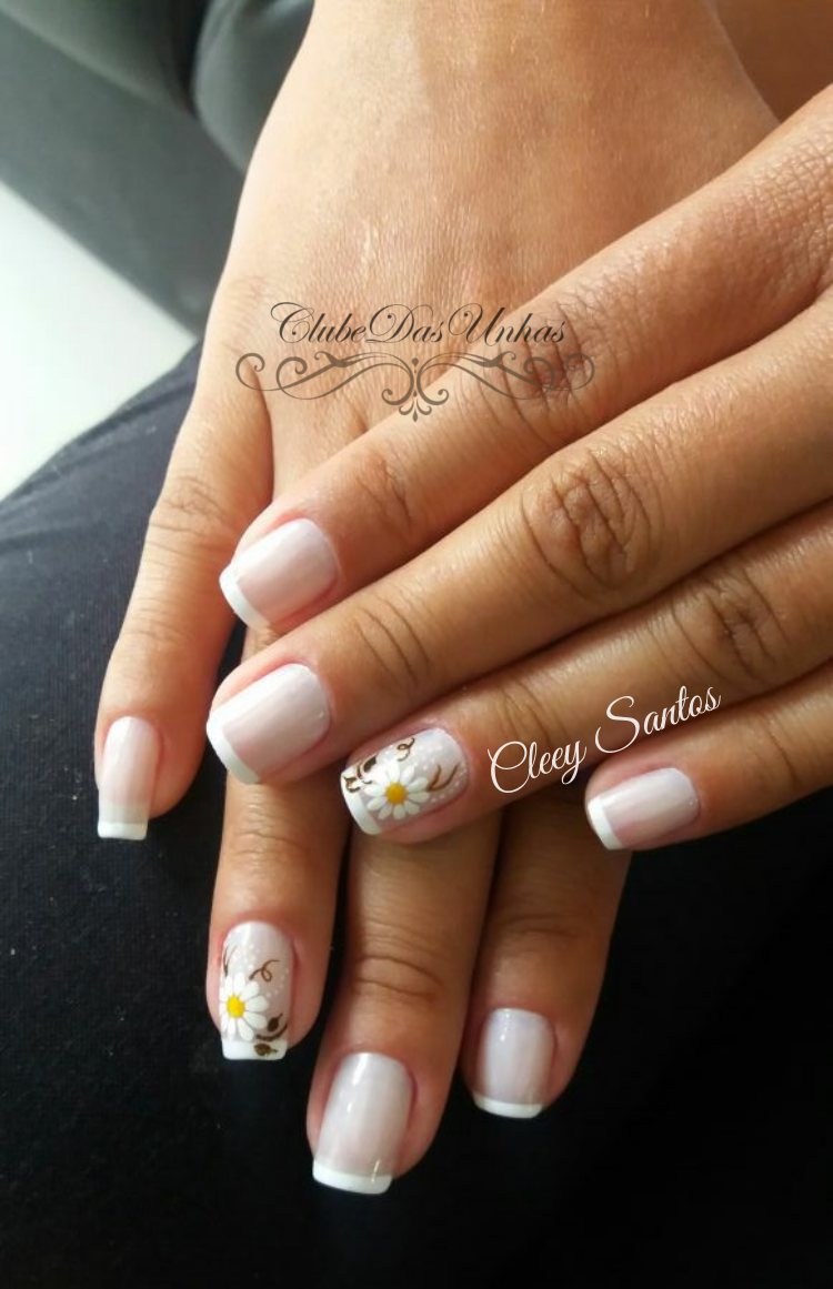 Unha decorada com margarida Unha decorada com margaridas - passo a passo