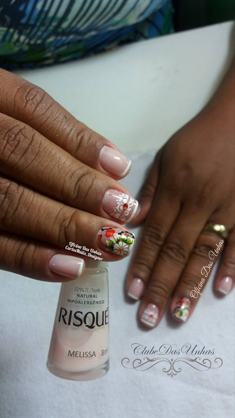 Unha decorada com margarida Unha decorada com margaridas - passo a passo