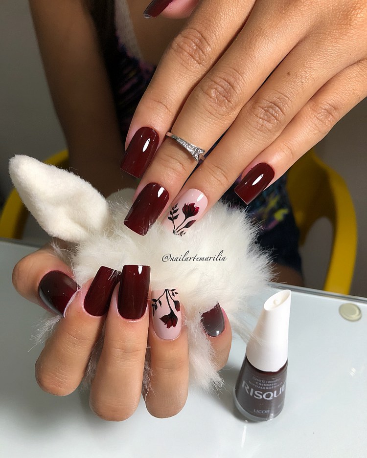 29 Unhas com Esmalte Vermelho Perfeito