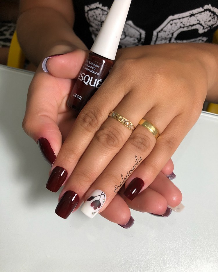 29 Unhas com Esmalte Vermelho Perfeito