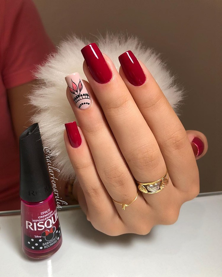 29 Unhas com Esmalte Vermelho Perfeito