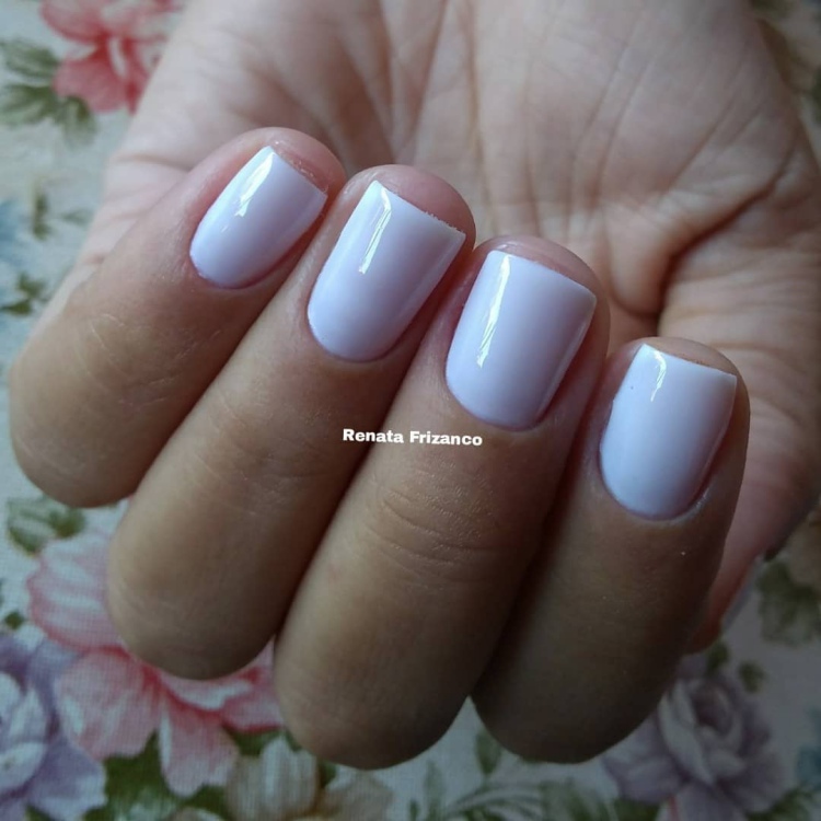 22 Unhas pintadas de branco com combinações de esmaltes