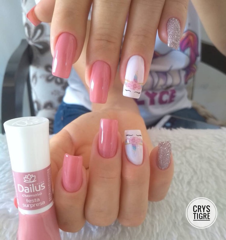 Ideias de Esmaltes e Adesivos para unhas decoradas perfeitas116