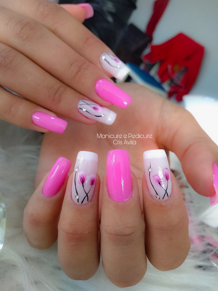 Pin de 𝐭𝐚𝐢𝐬𝐬𝐚 en ○ IDÉIAS DE UNHAS ○